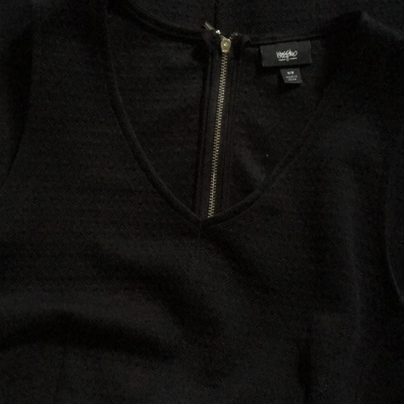 Black dress - Picture 4 of 4